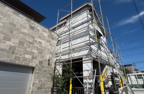 ③防水紙貼り・木下地取り付け
