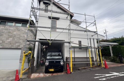 ④成形角波貼り中