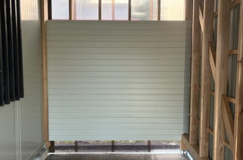 ⑥倉庫内外壁工事後（目隠し用途）