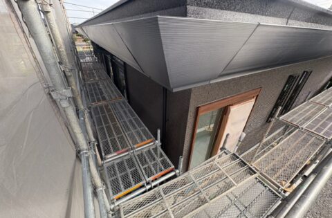 ⑦軒樋取り付け