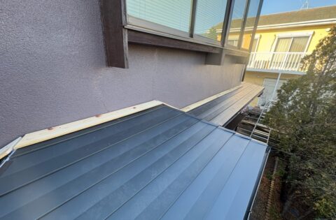 ⑭下屋　屋根葺き