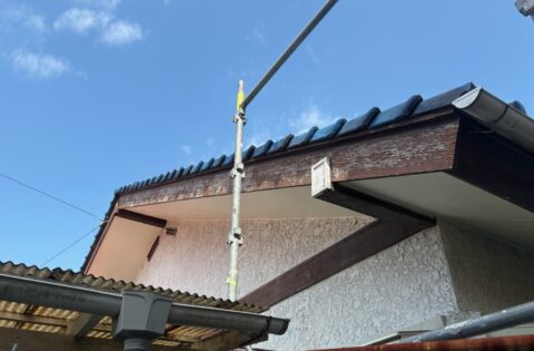 ①破風板修理前