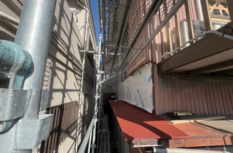 ⑥防水紙張り中