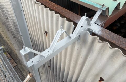 ⑤タイトフレーム溶接取り付け