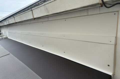 ④屋根上見切り工事後