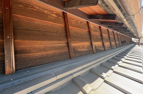 ⑨ハクビシン除け板金面戸取り付け